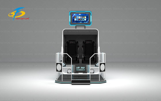 360 VR सिम्युलेटर डबल प्लेयर जिसमें 360° घूमने और झूलने वाली सीटें, रिमोट-नियंत्रित रंगीन प्रकाश व्यवस्था, डीपून VR हेडसेट, 42-इंच मॉनिटर, रोलर कोस्टर और डायनासोर थीम सहित 40 VR मूवी शामिल हैं